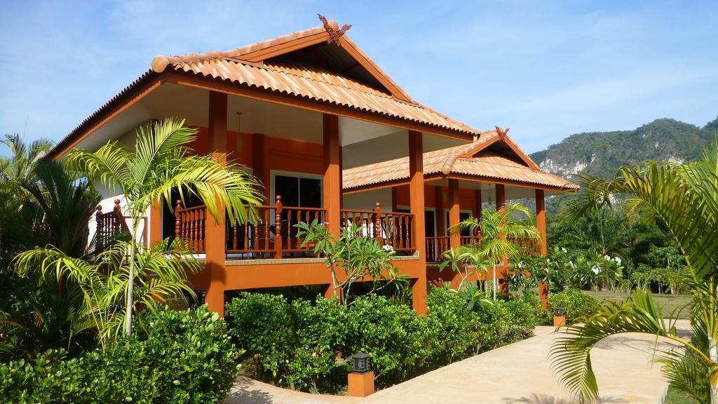 Khao Sok Jasmine Garden Resort - Sha Certified Khao Sok National Park Bagian luar foto